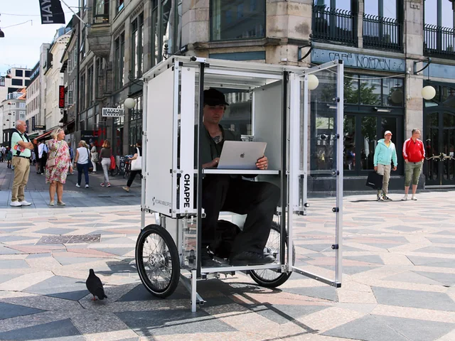 XYZ CARGO TRIKE - Mobile Office